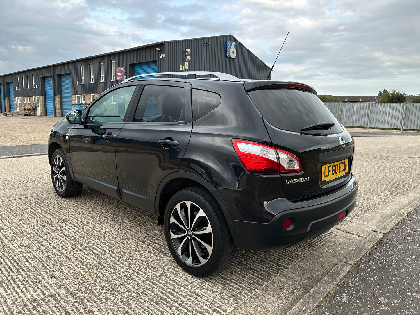 Nissan Qashqai 1.6 n-tec 5dr