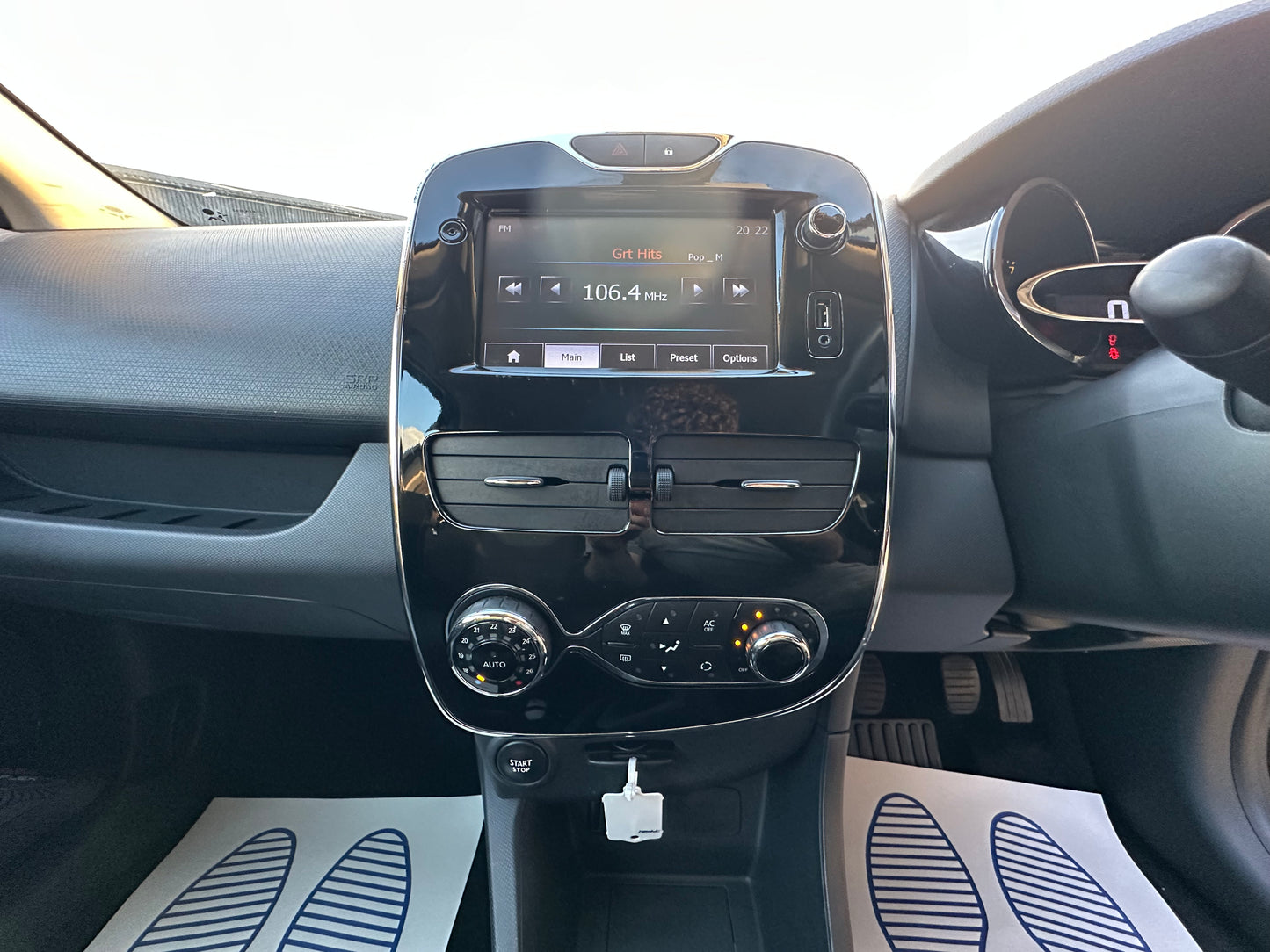 RENAULT CLIO 0.9 TCE 90 Dynamique S MediaNav Energy 5dr