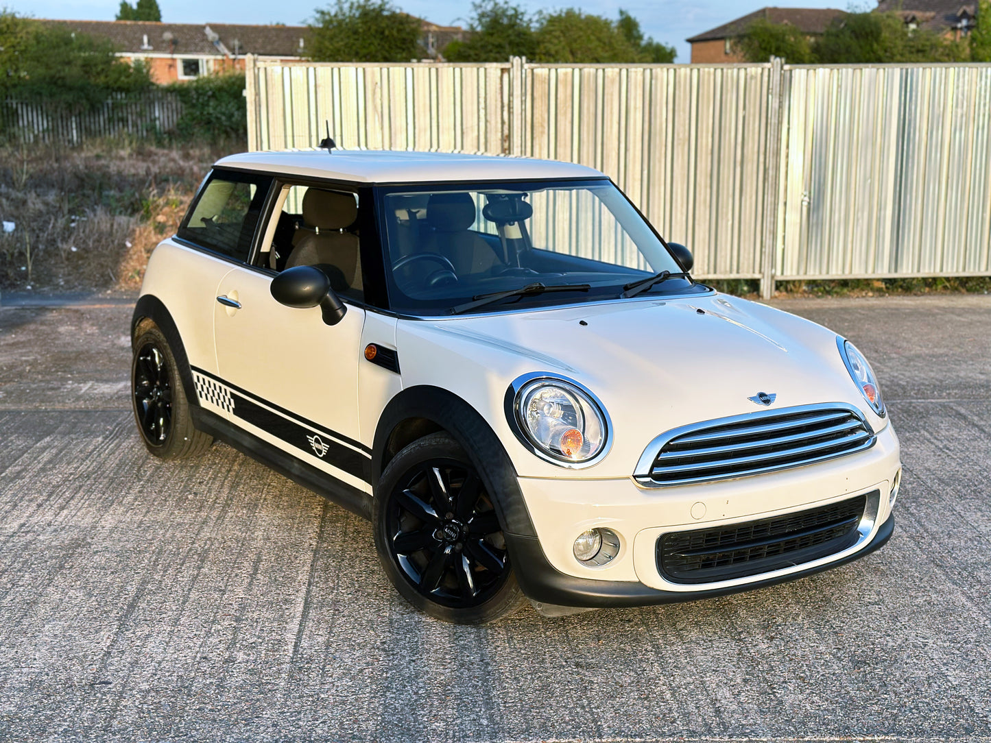 MINI HATCHBACK 1.6 One 3dr