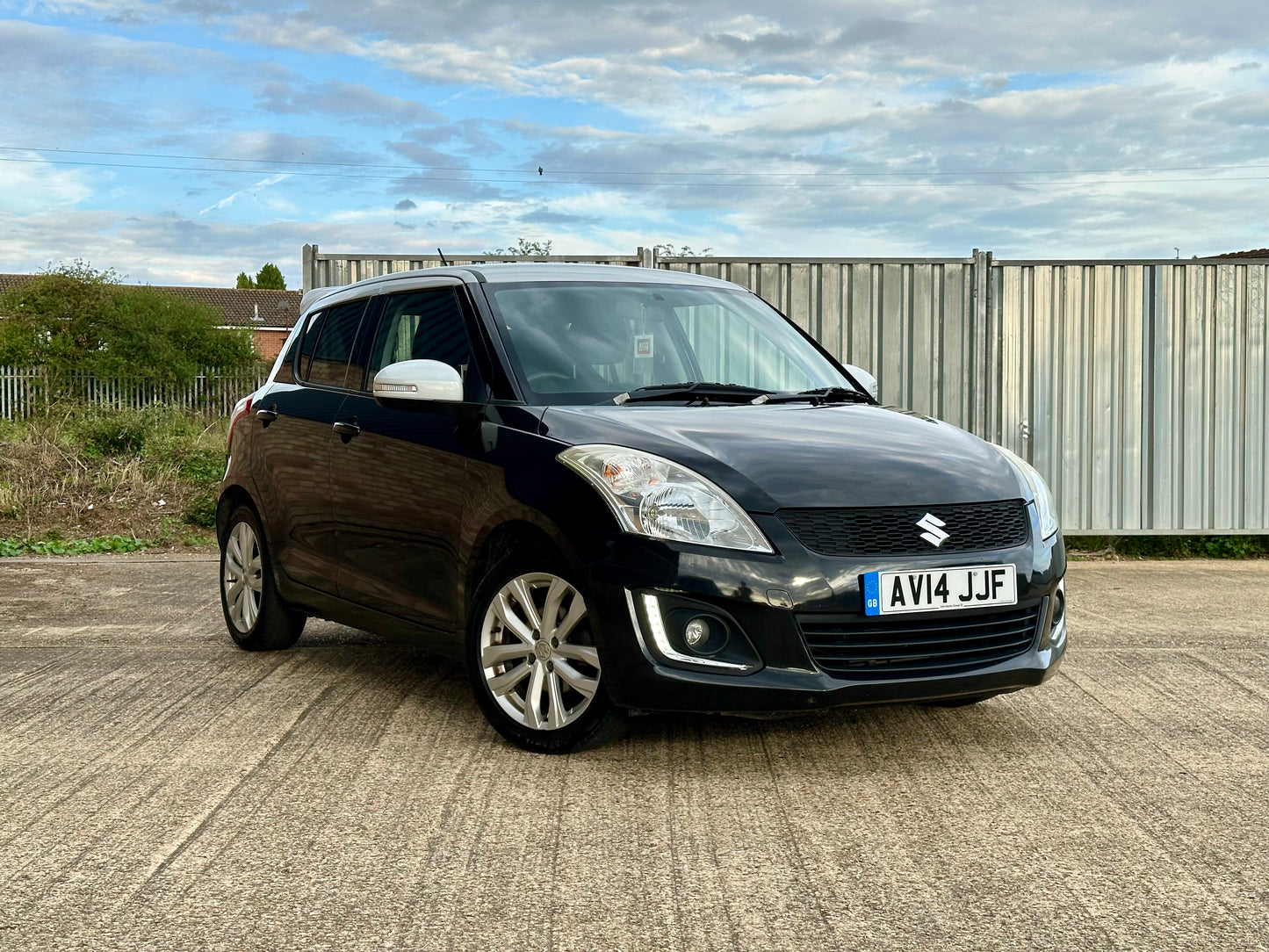 SUZUKI SWIFT 1.2 SZ-L 5dr