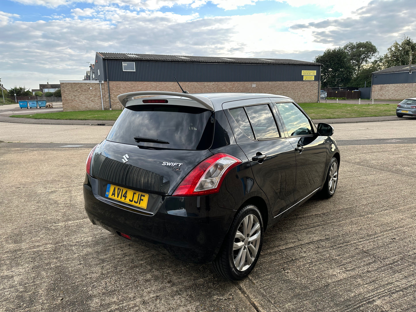 SUZUKI SWIFT 1.2 SZ-L 5dr