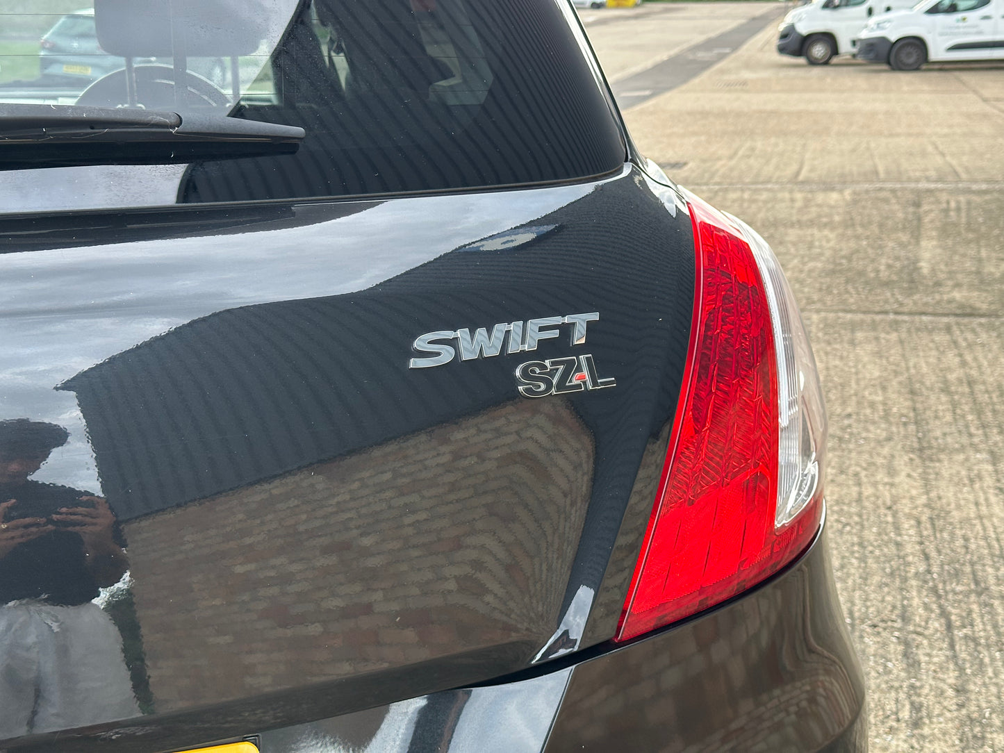 SUZUKI SWIFT 1.2 SZ-L 5dr