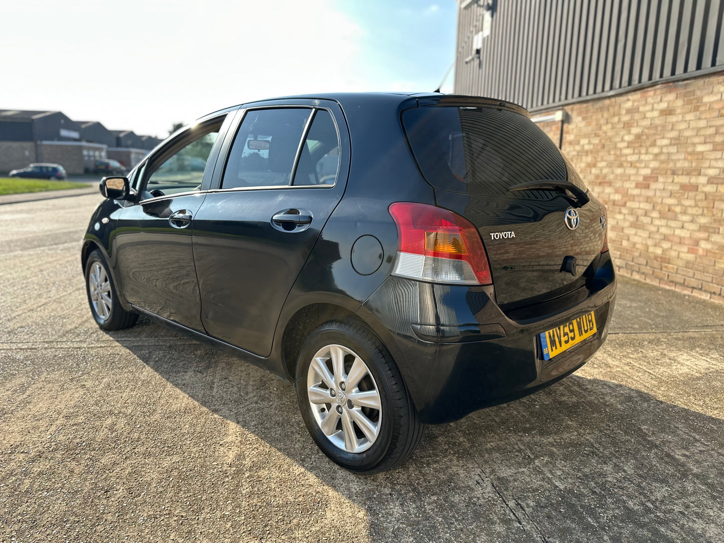 TOYOTA YARIS 1.33 VVT-i T Spirit 5dr