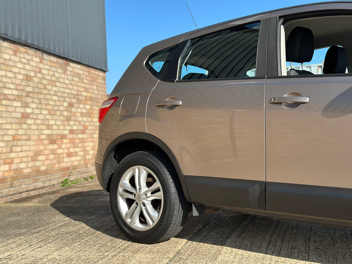 NISSAN QASHQAI 2.0 Acenta 5dr CVT