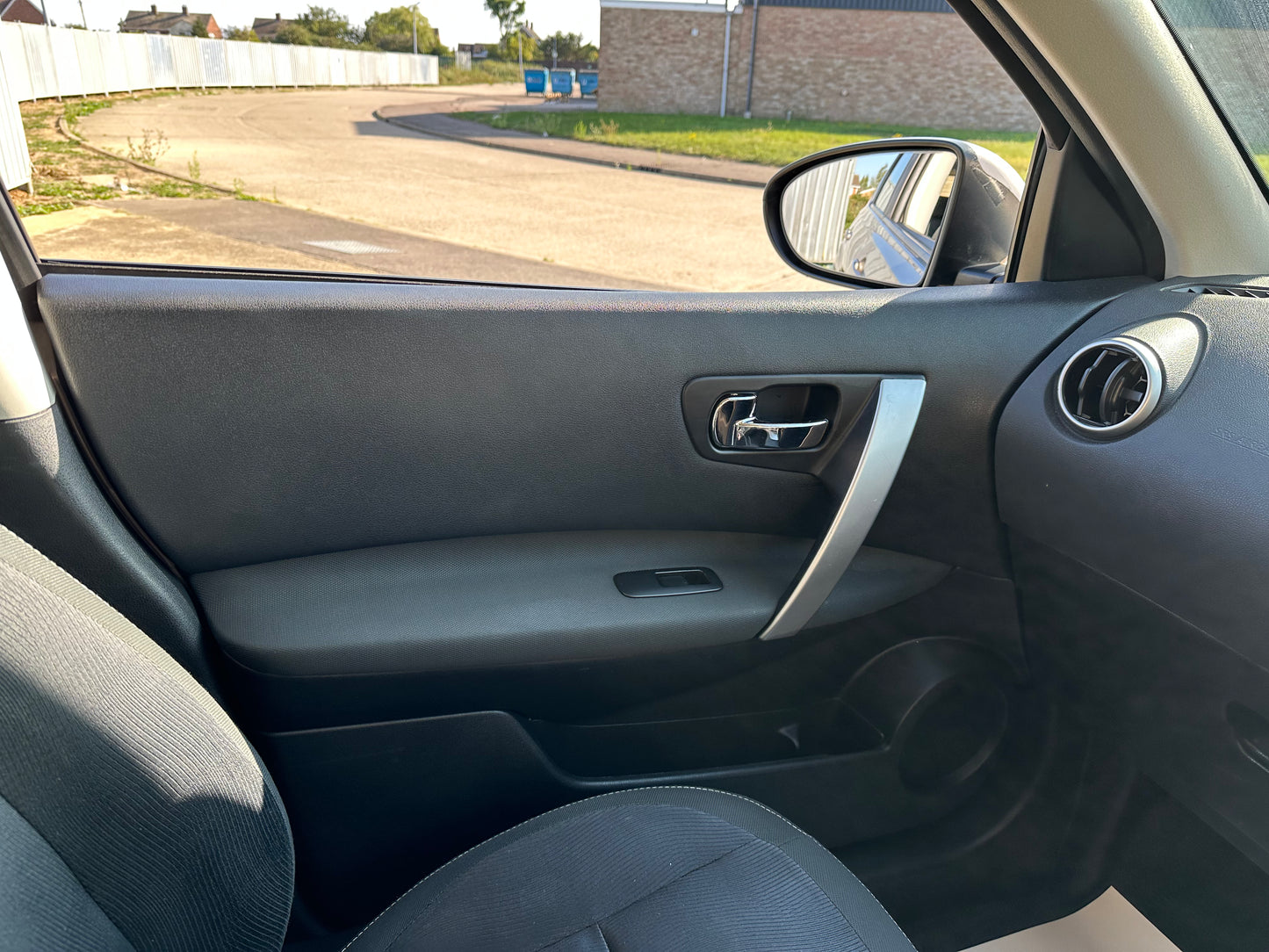 NISSAN QASHQAI 2.0 Acenta 5dr CVT