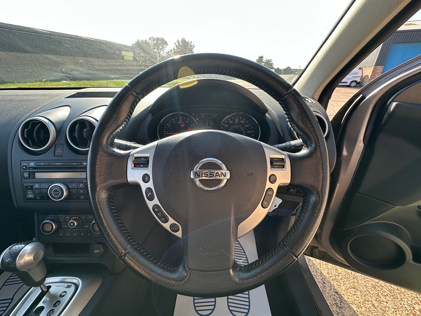 NISSAN QASHQAI 2.0 Acenta 5dr CVT