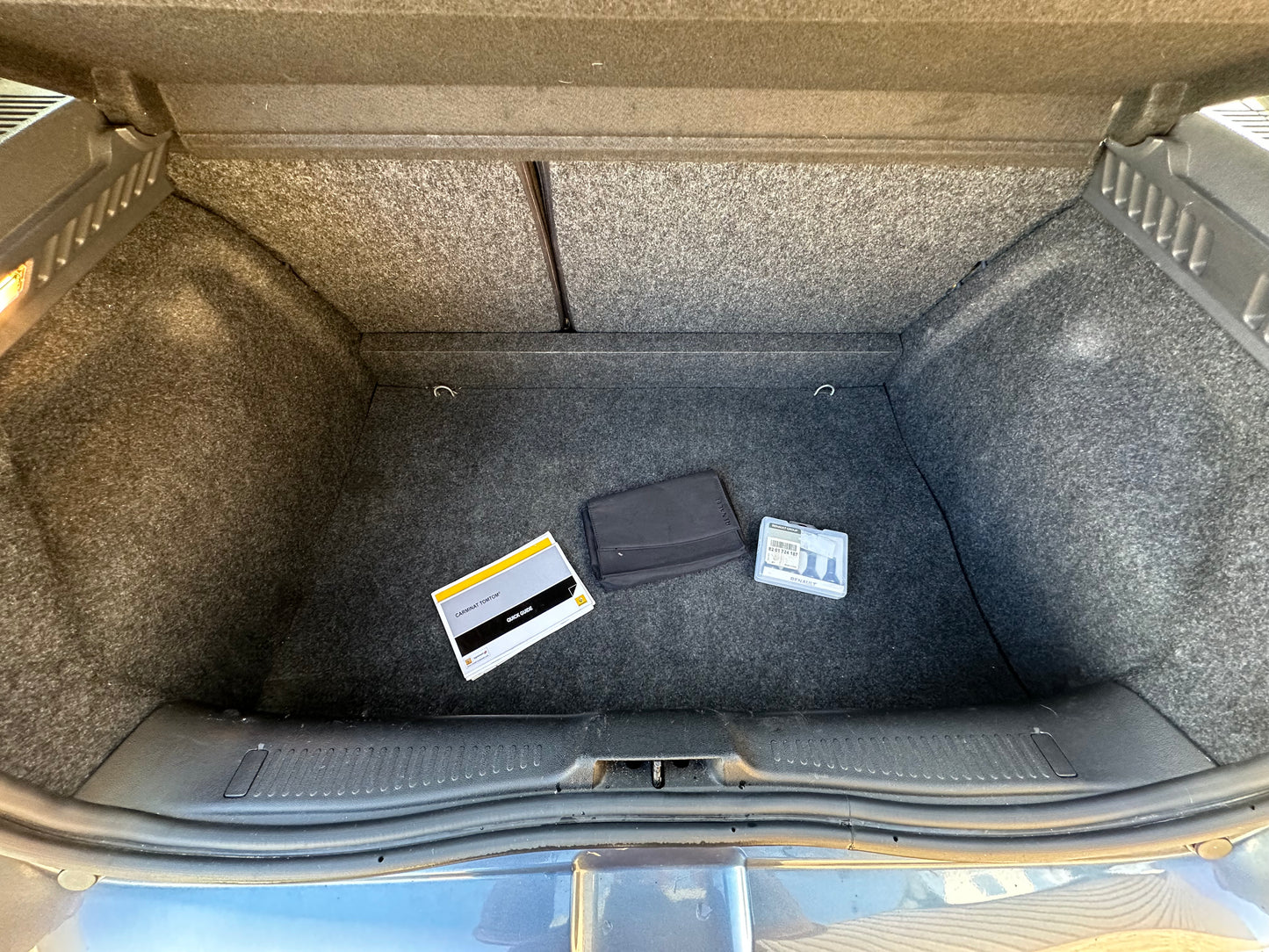 RENAULT CLIO 1.2 16V Tom Tom Edition 3dr