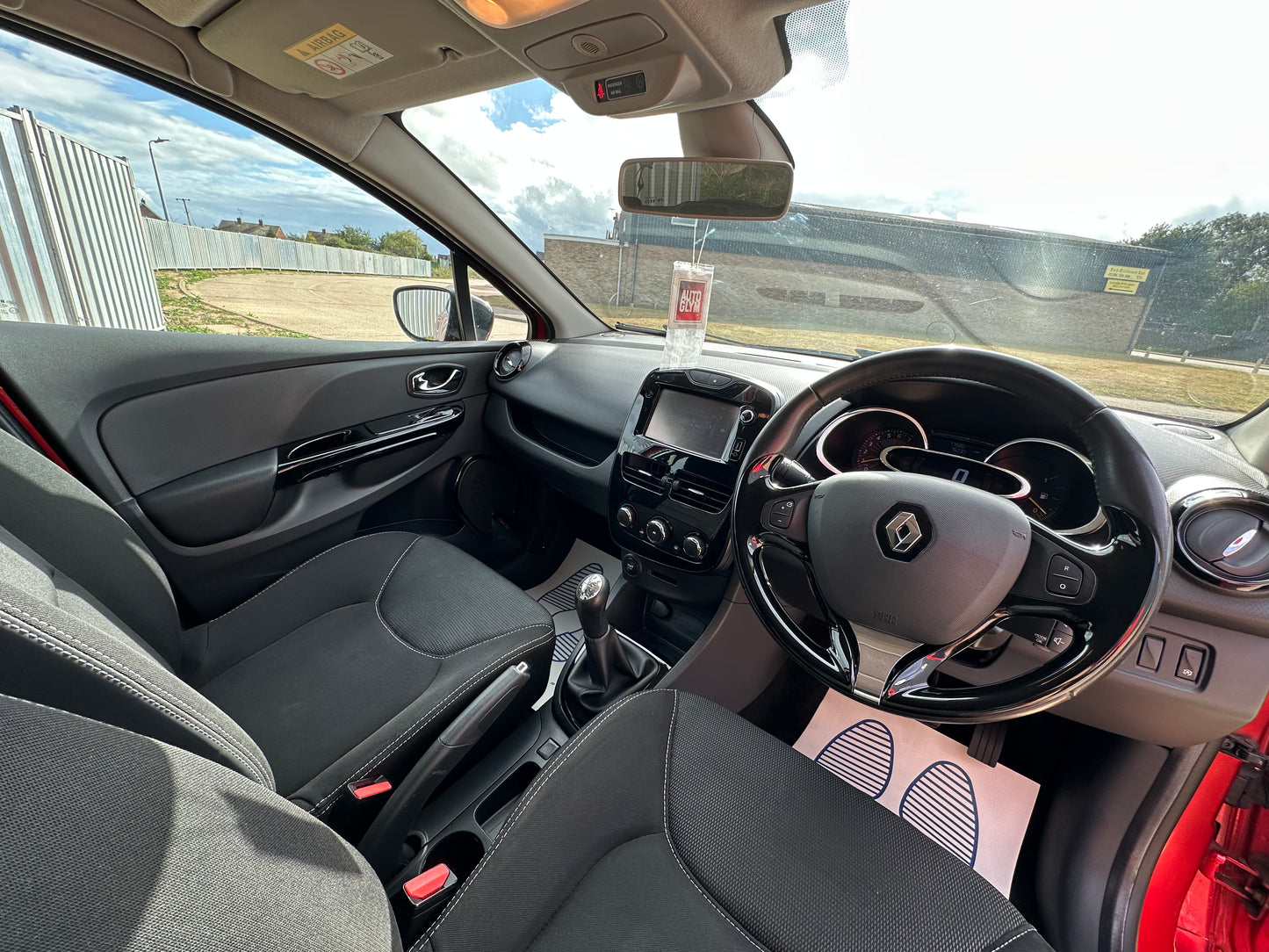 RENAULT CLIO 0.9 TCE 90 Dynamique MediaNav Energy 5dr
