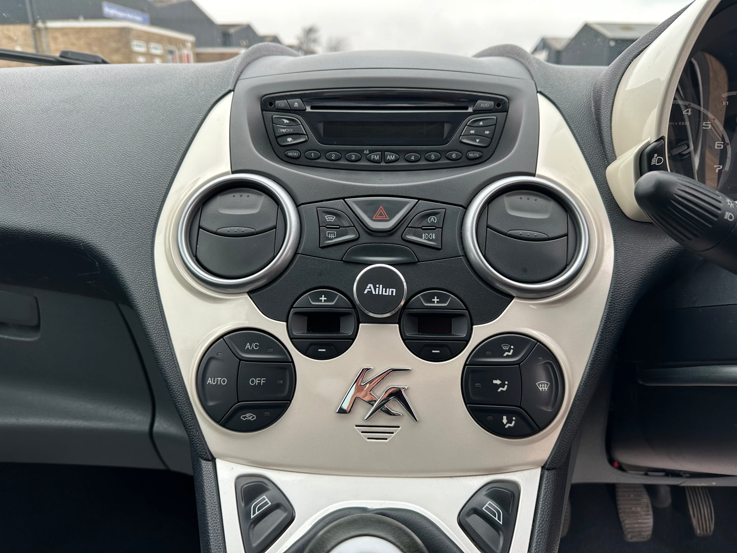 Ford KA 1.2 Titanium
