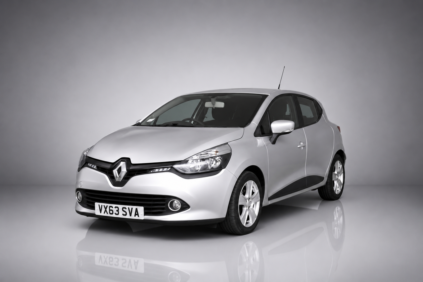 RENAULT CLIO 1.2 16V Expression+ 5dr