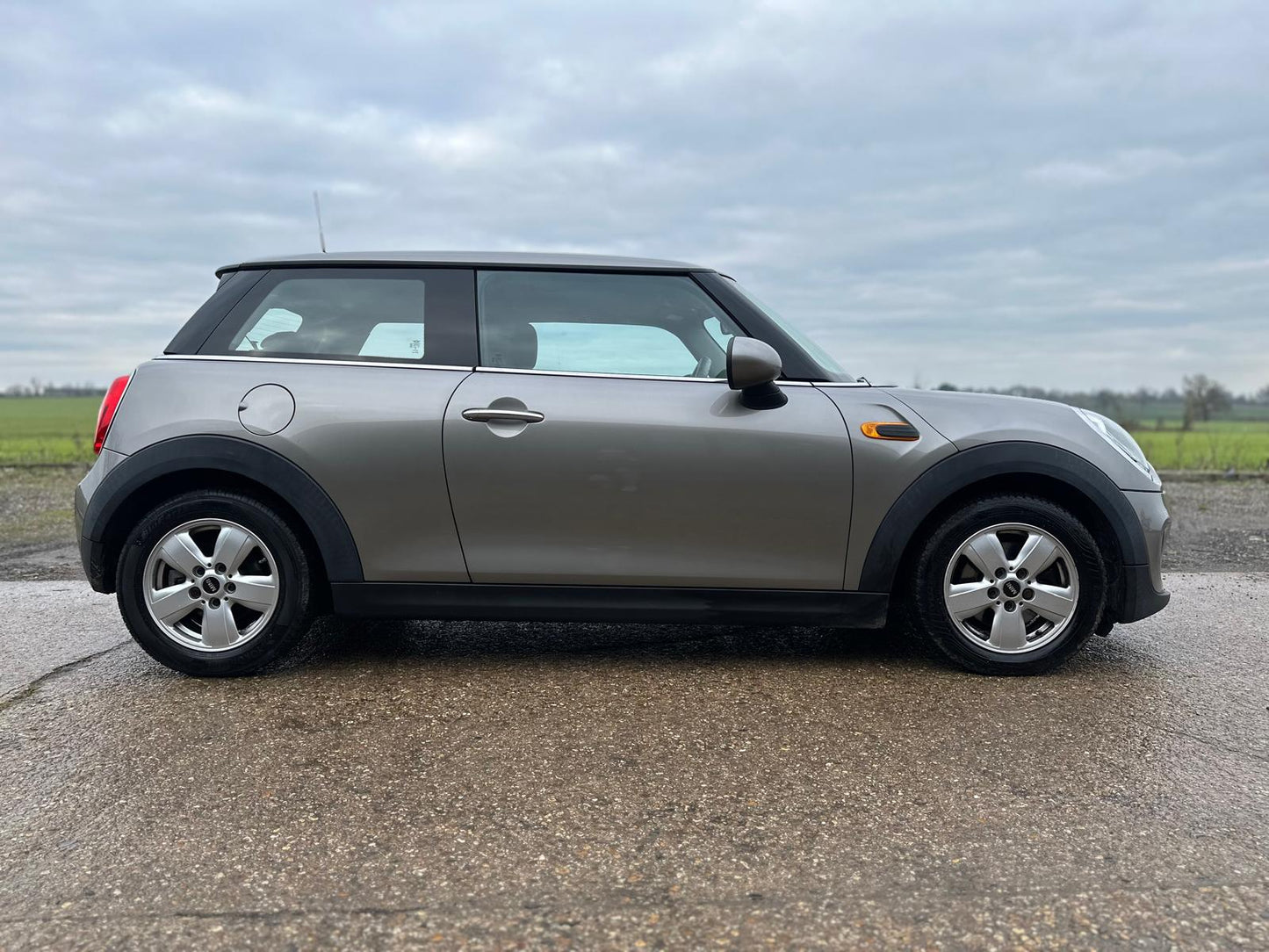 2016 MINI Hatchback 1.2 One 3dr [Pepper Pack]