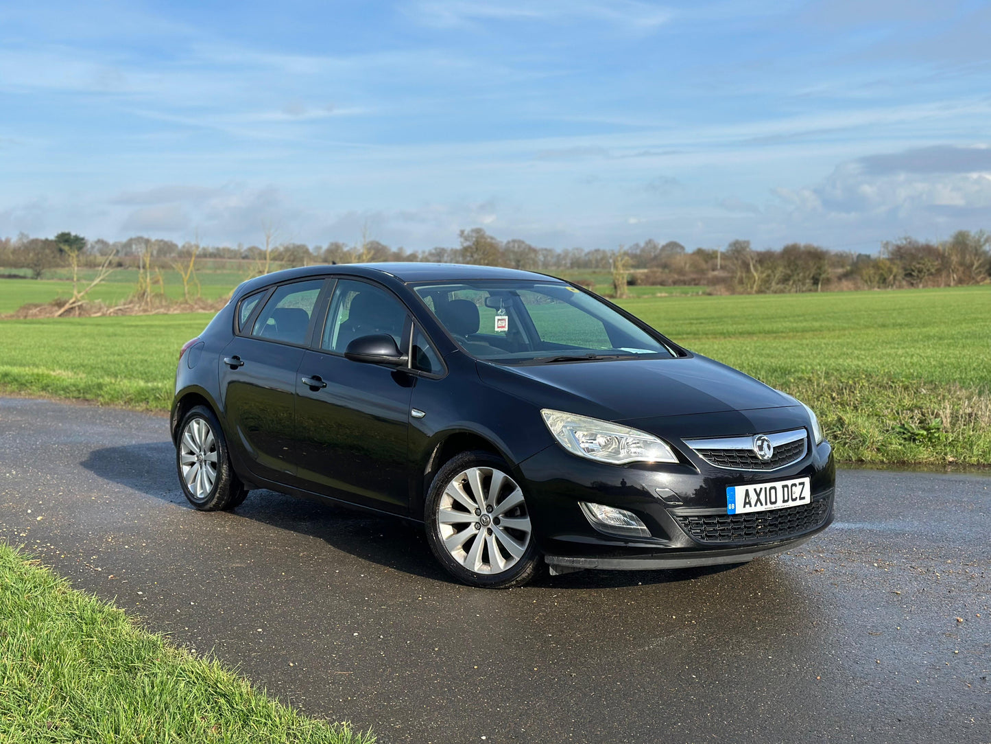 VAUXHALL ASTRA 1.4T 16V SRi 5dr