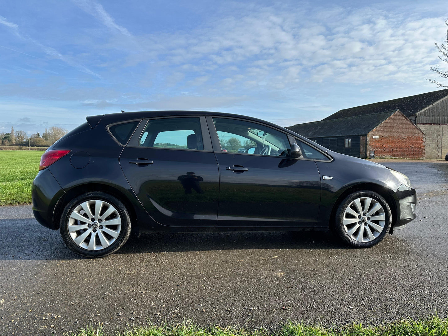 VAUXHALL ASTRA 1.4T 16V SRi 5dr