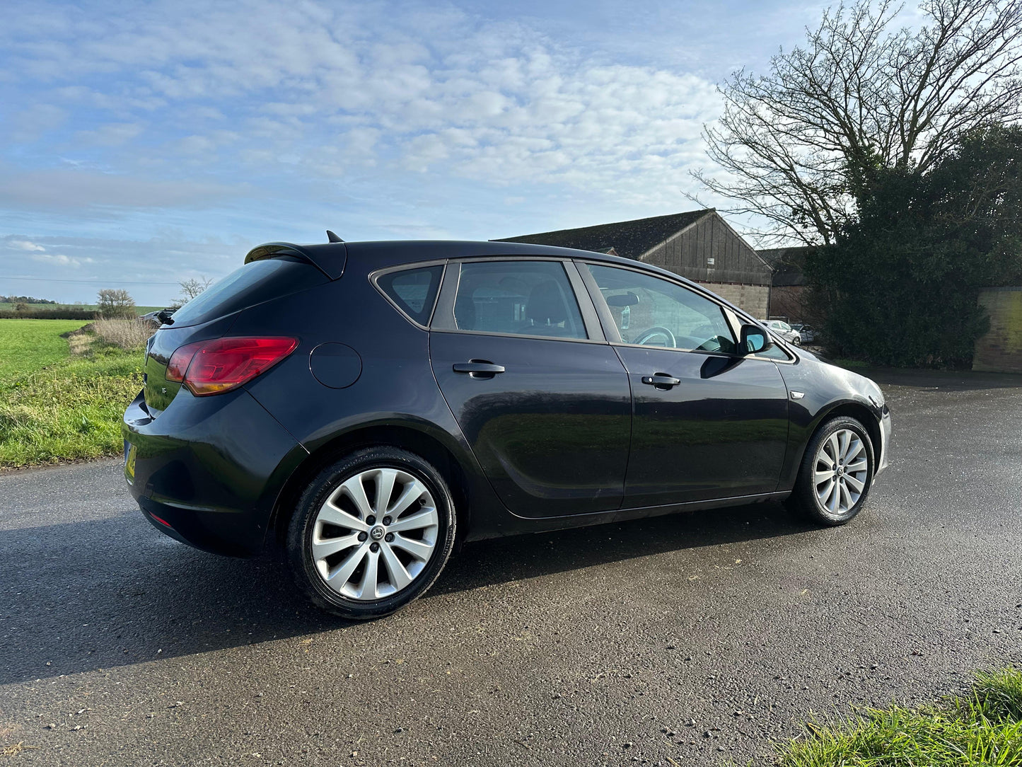 VAUXHALL ASTRA 1.4T 16V SRi 5dr