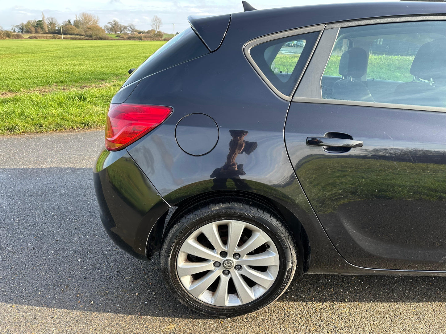 VAUXHALL ASTRA 1.4T 16V SRi 5dr