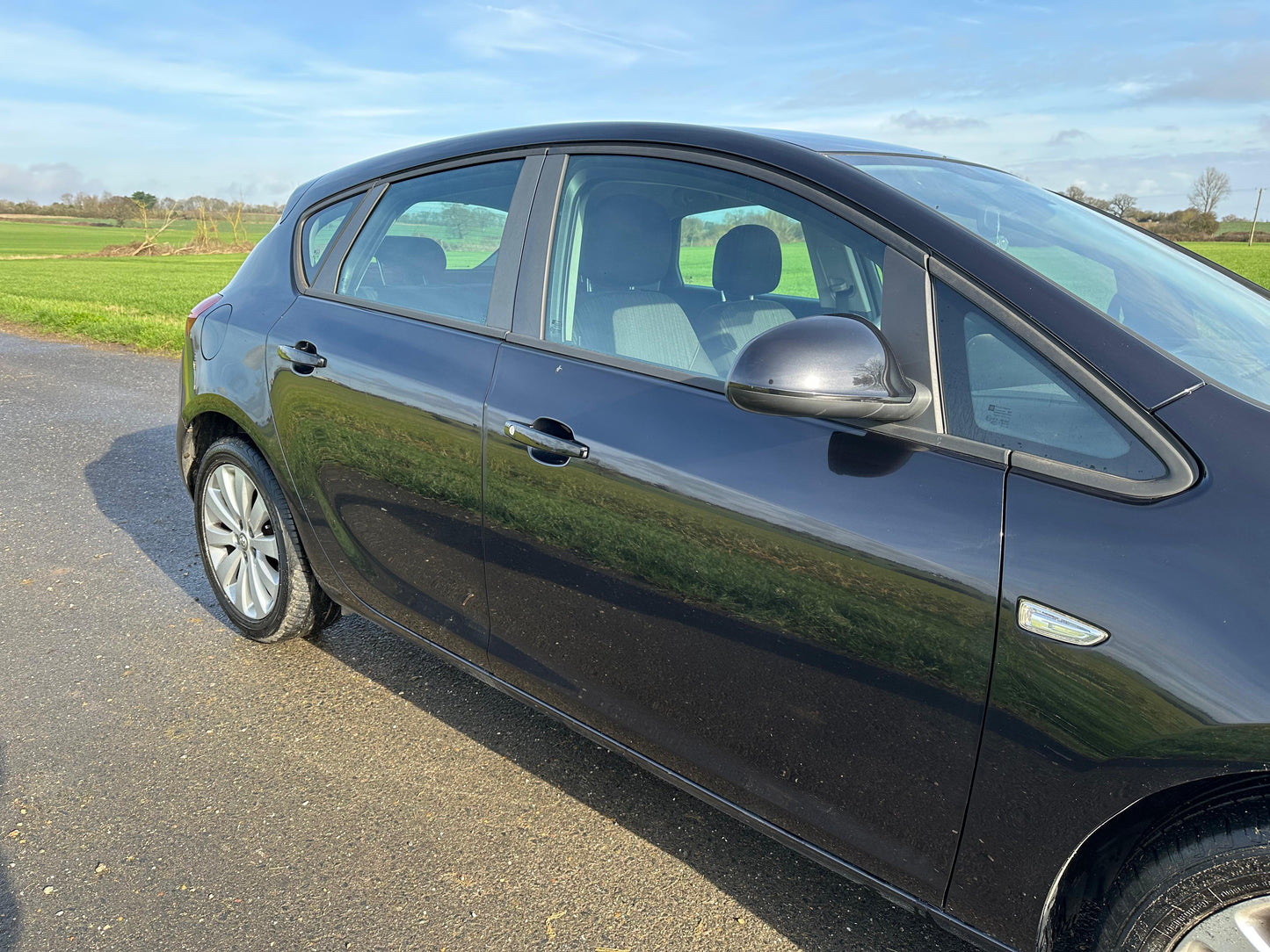 VAUXHALL ASTRA 1.4T 16V SRi 5dr