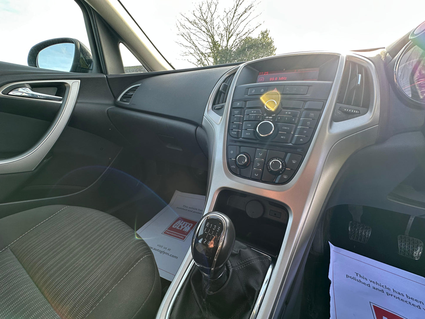 VAUXHALL ASTRA 1.4T 16V SRi 5dr