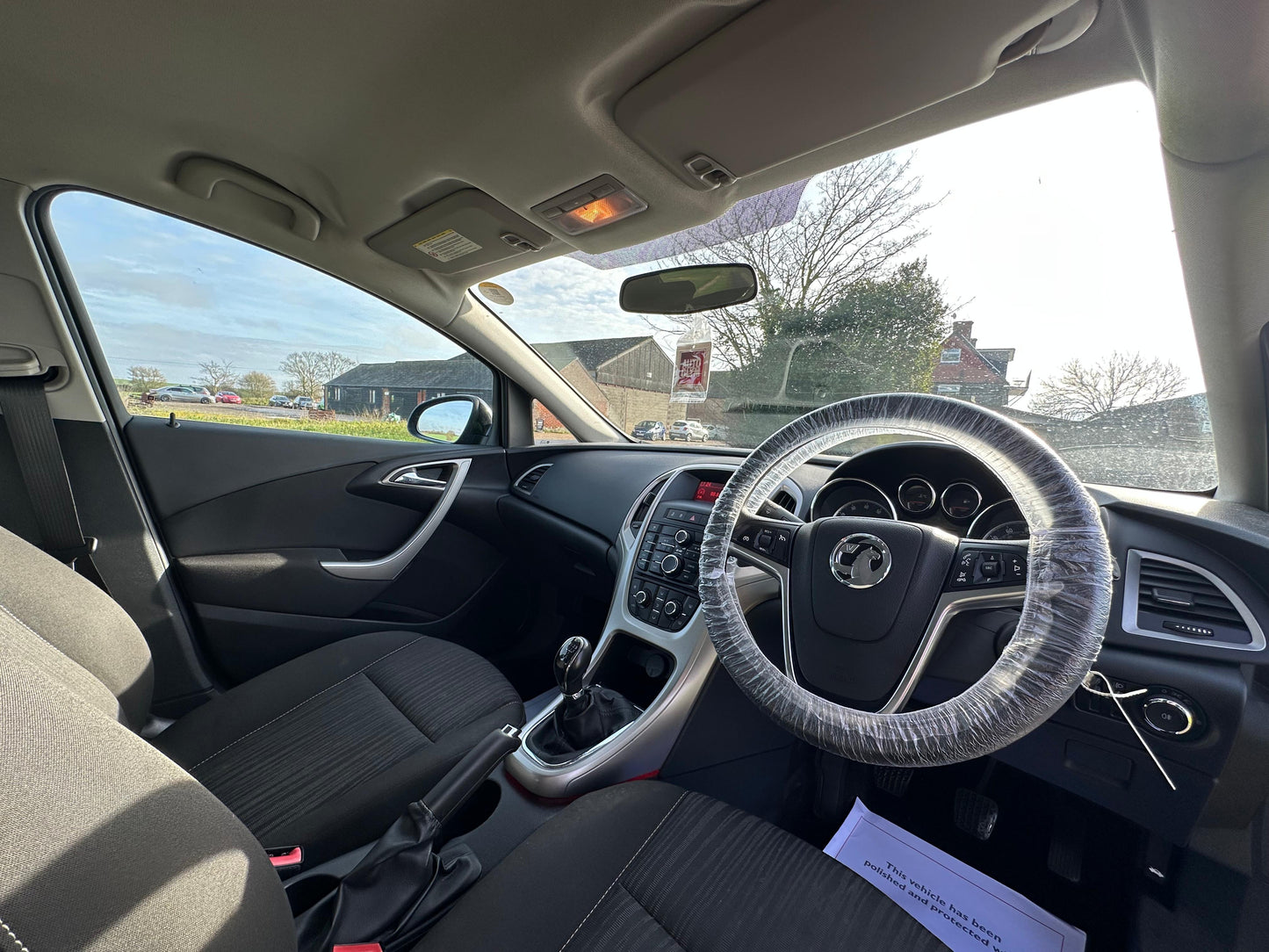 VAUXHALL ASTRA 1.4T 16V SRi 5dr