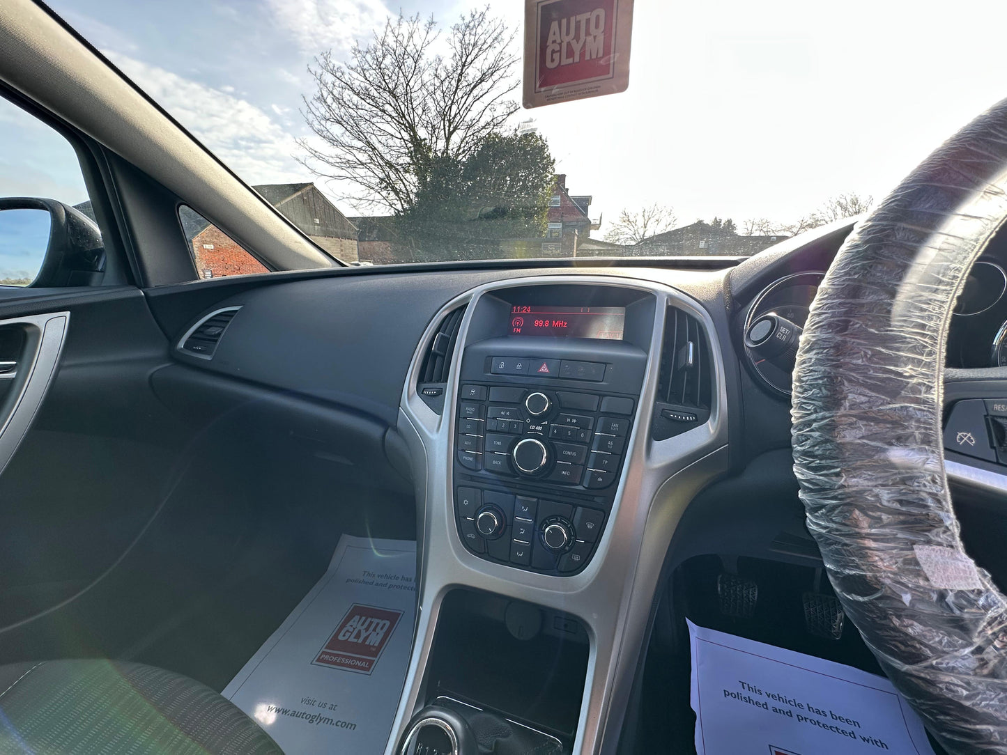 VAUXHALL ASTRA 1.4T 16V SRi 5dr