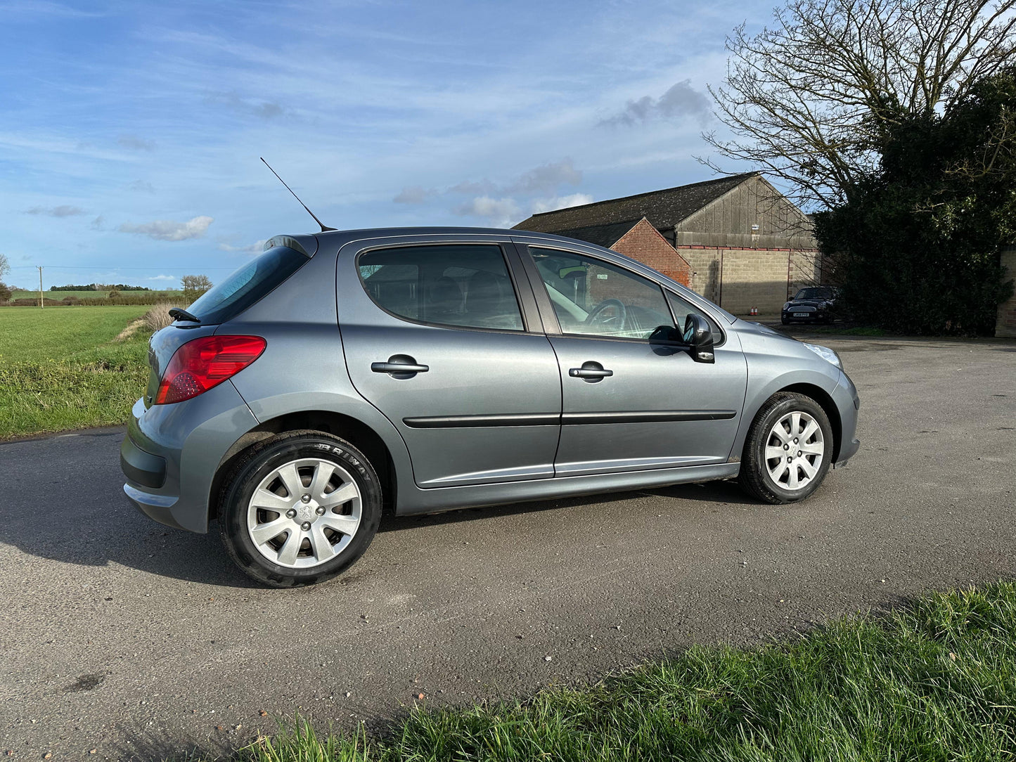 2009 Peugeot 207 1.4 VTi S 5dr
