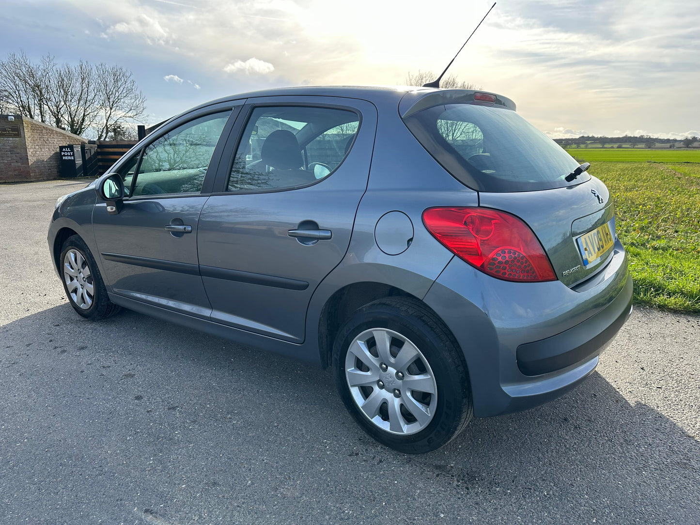 2009 Peugeot 207 1.4 VTi S 5dr