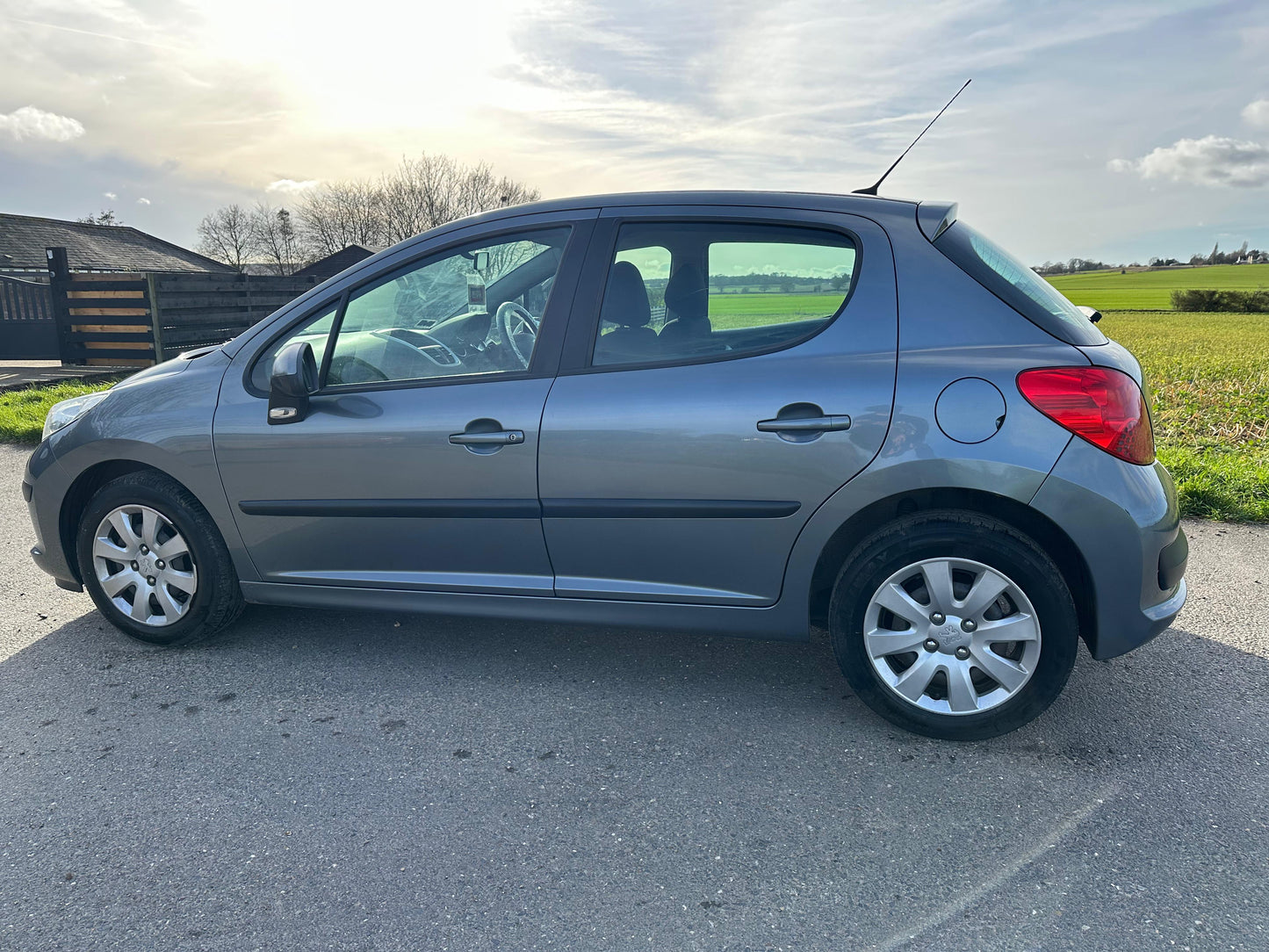 2009 Peugeot 207 1.4 VTi S 5dr