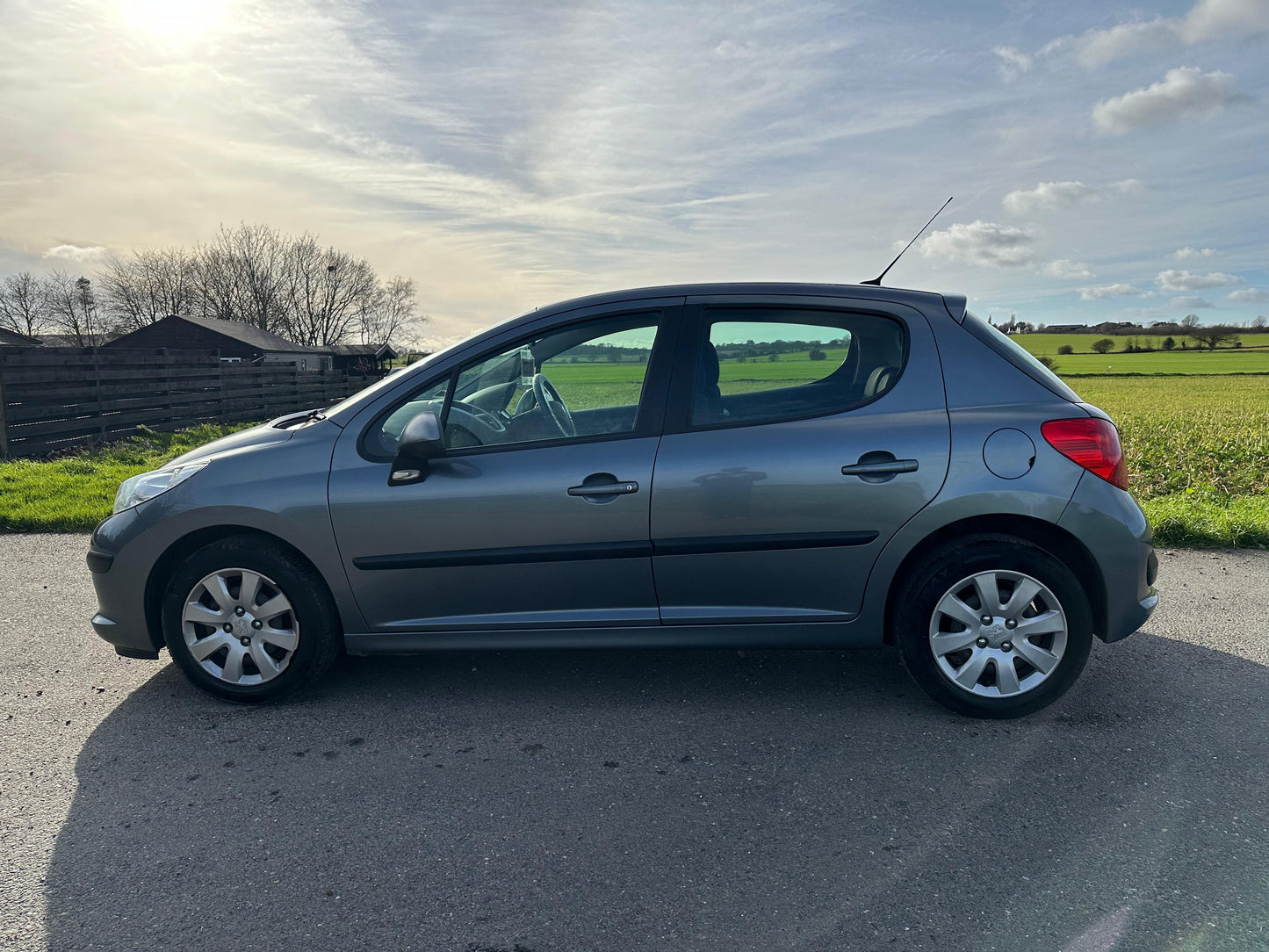 2009 Peugeot 207 1.4 VTi S 5dr