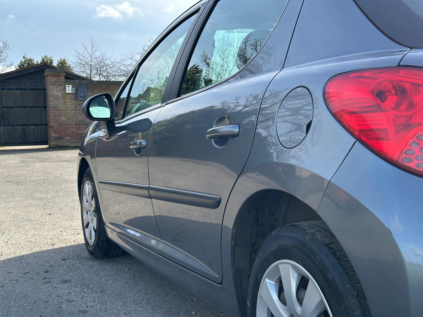 2009 Peugeot 207 1.4 VTi S 5dr