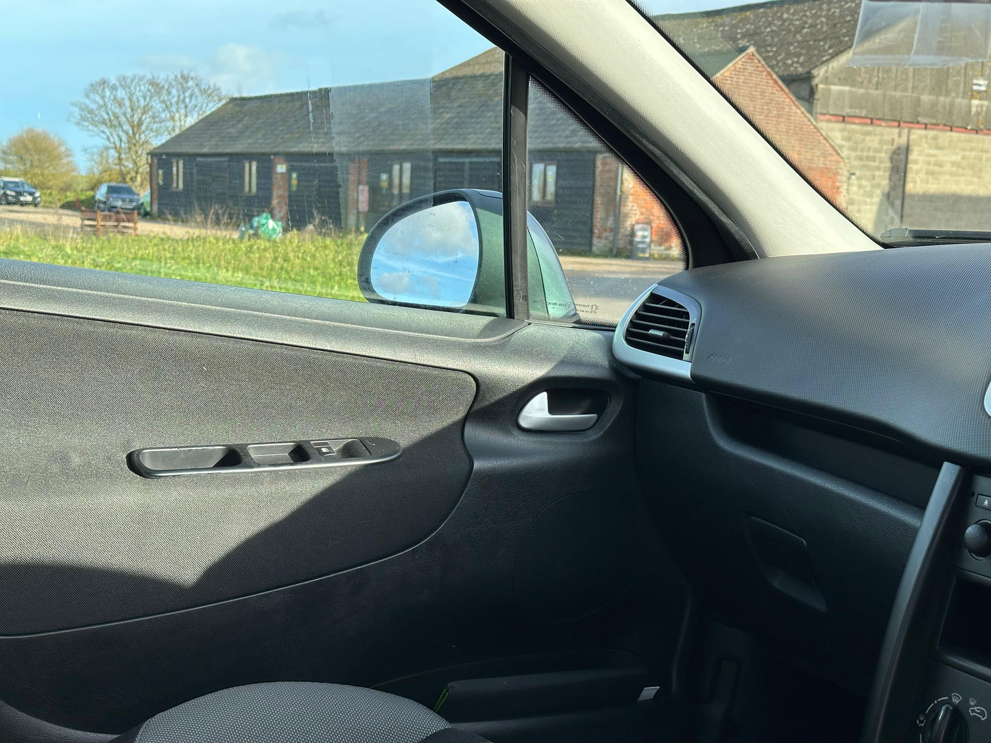 2009 Peugeot 207 1.4 VTi S 5dr