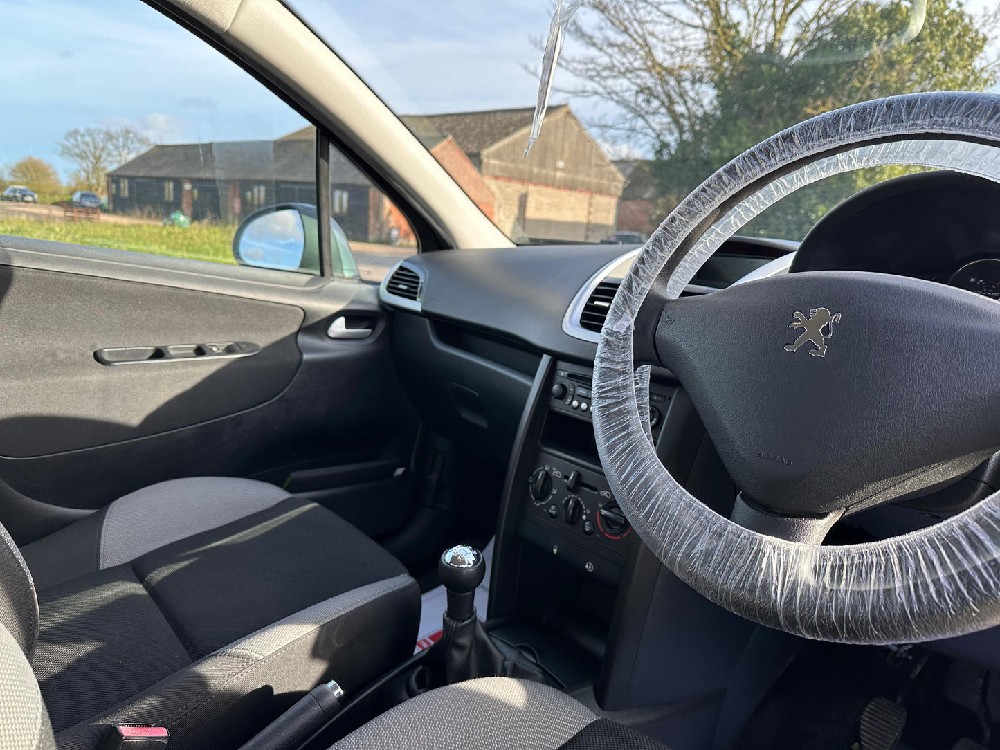 2009 Peugeot 207 1.4 VTi S 5dr