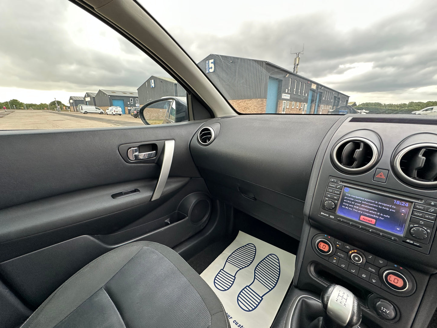 Nissan Qashqai 1.6 n-tec 5dr
