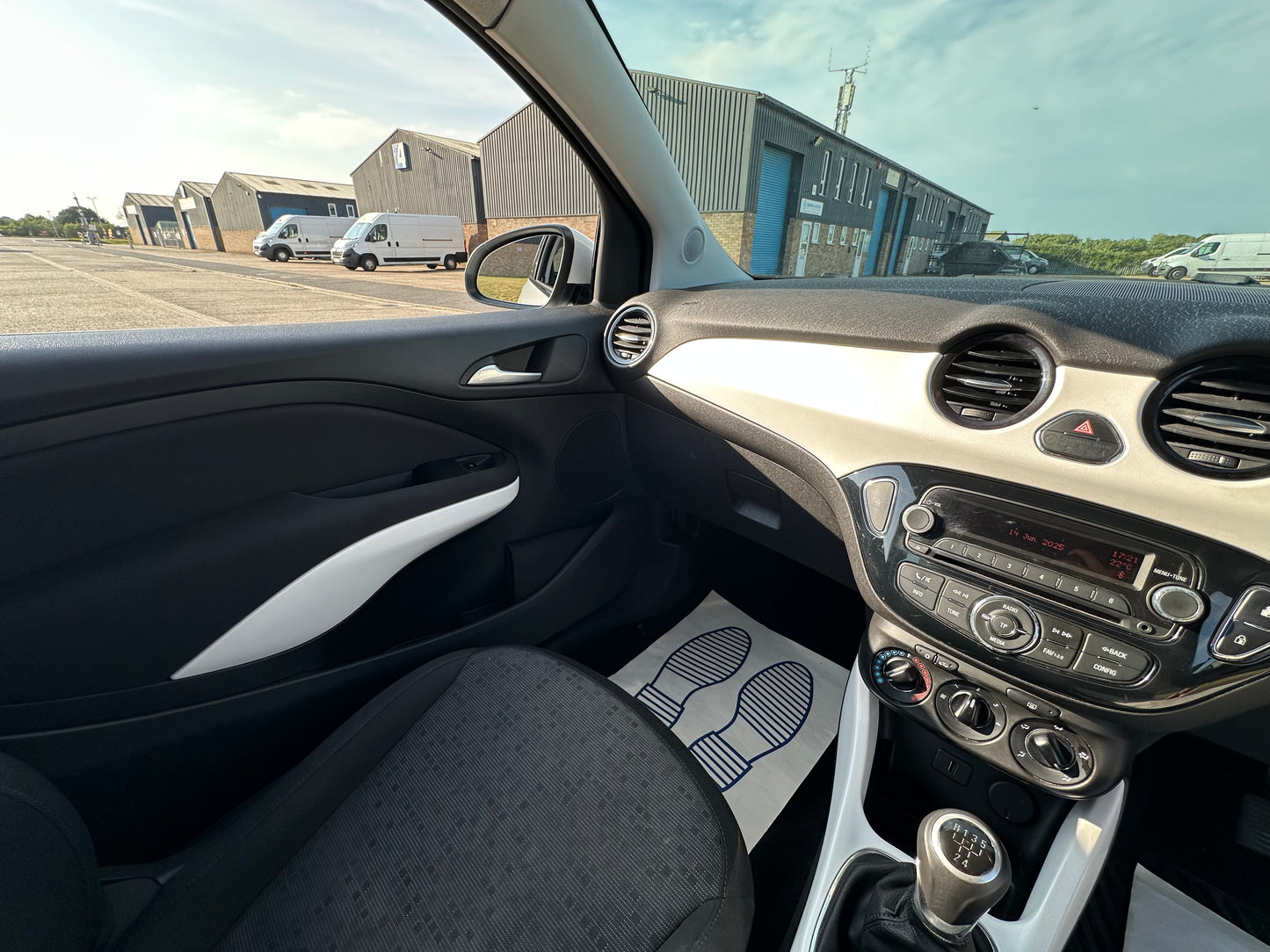 VAUXHALL ADAM 1.2i Jam 3dr
