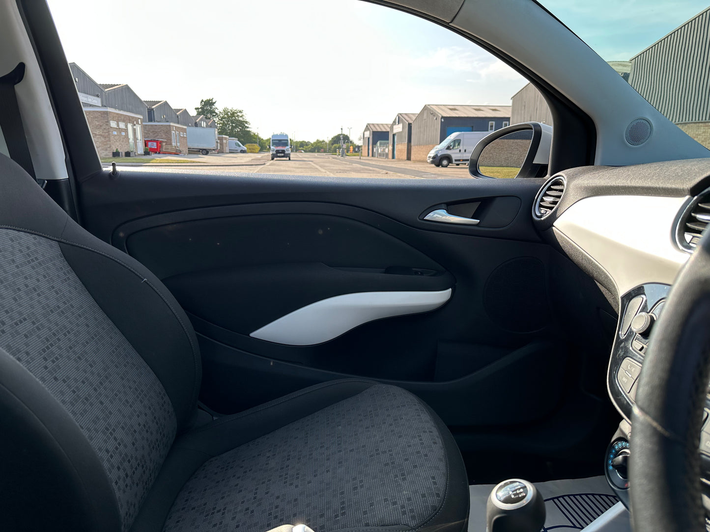 VAUXHALL ADAM 1.2i Jam 3dr