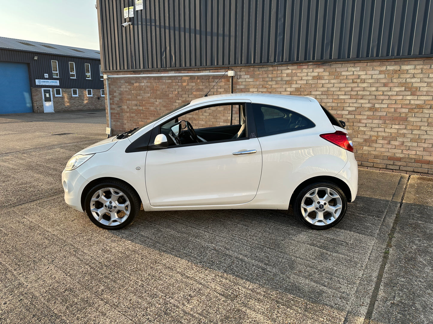 FORD KA 1.2 Titanium 3dr [Start Stop]