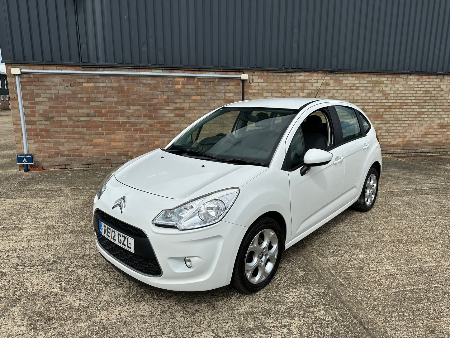 CITROEN C3 1.4i White 5dr