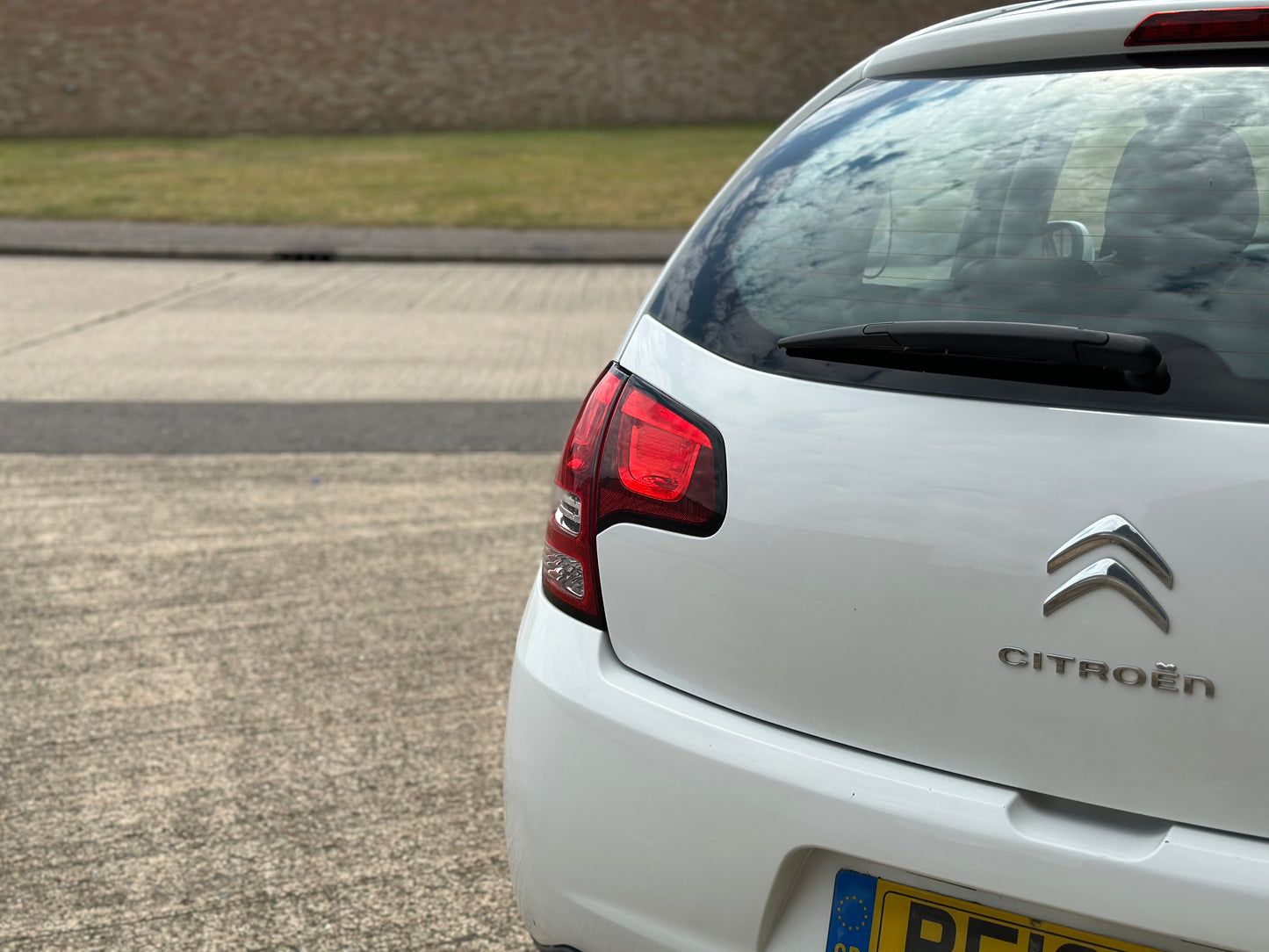 CITROEN C3 1.4i White 5dr