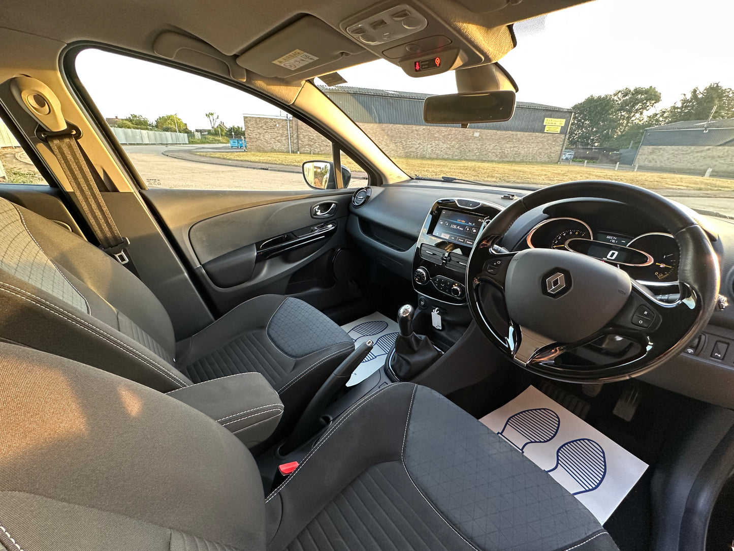 RENAULT CLIO 0.9 TCE 90 Dynamique S MediaNav Energy 5dr