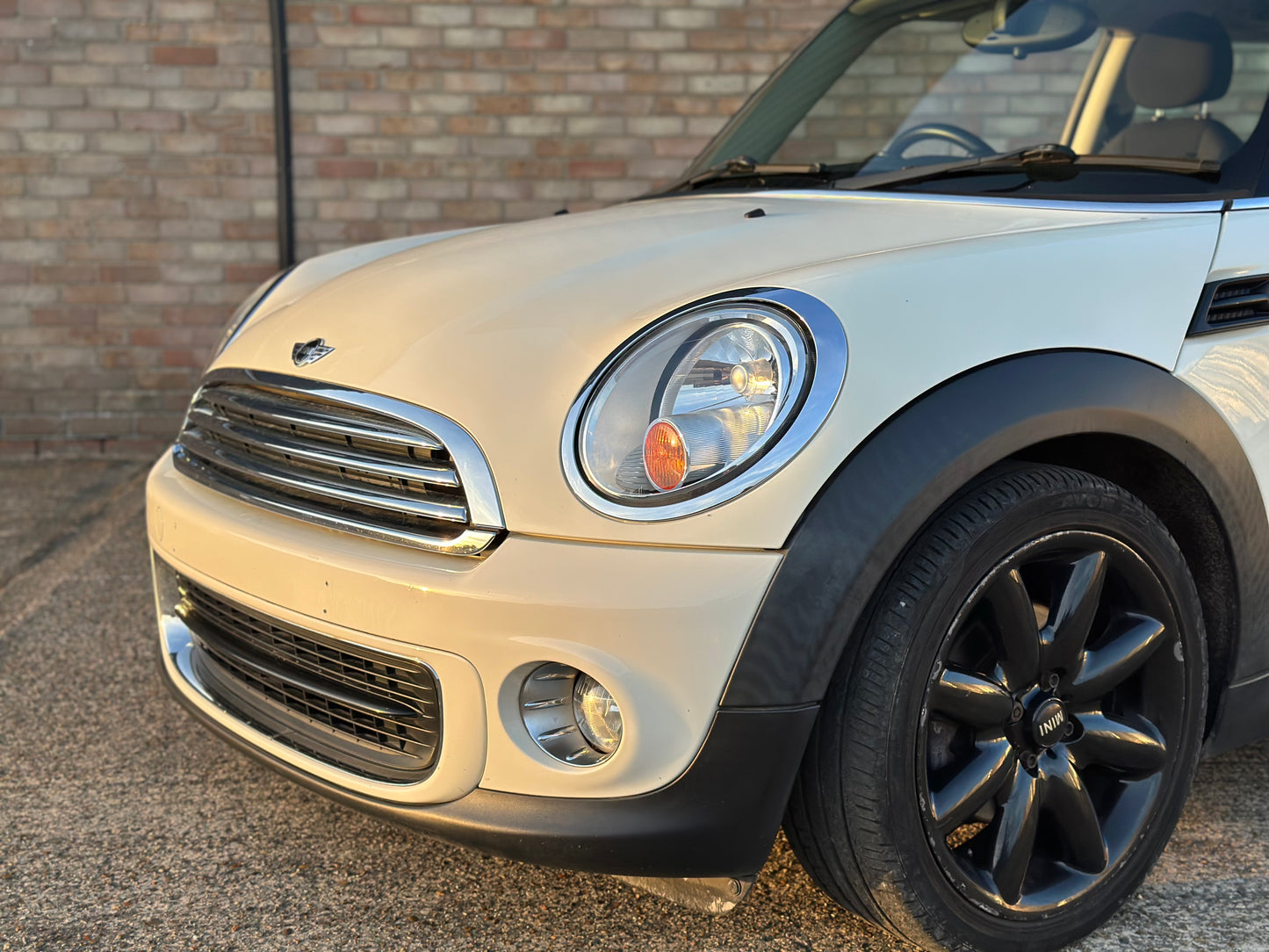 MINI HATCHBACK 1.6 One 3dr