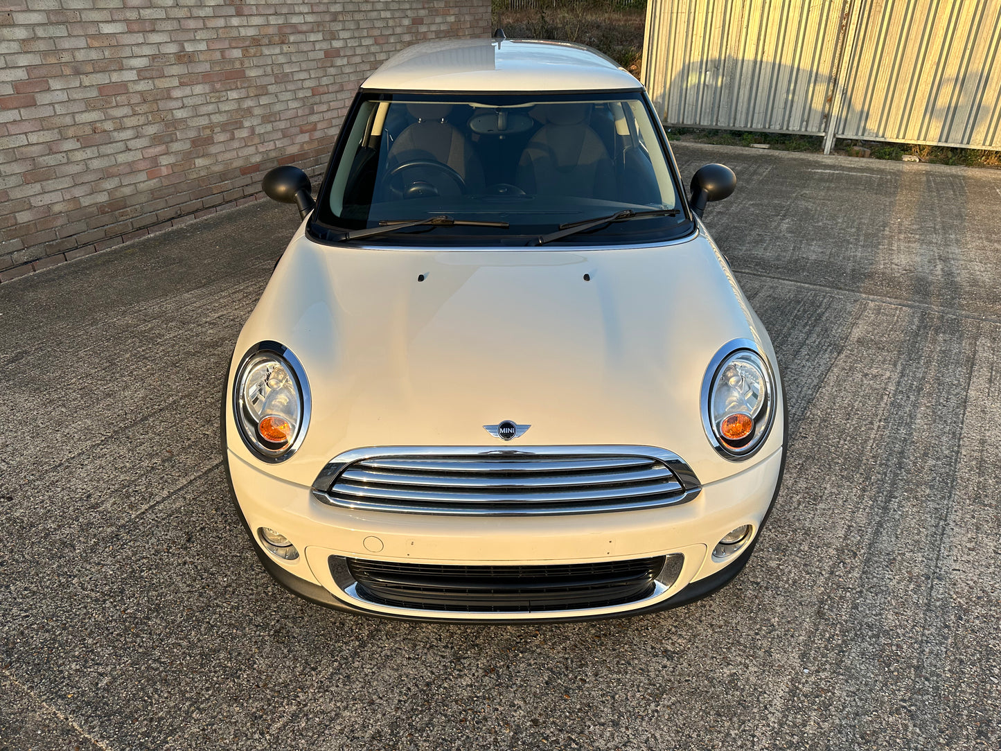 MINI HATCHBACK 1.6 One 3dr