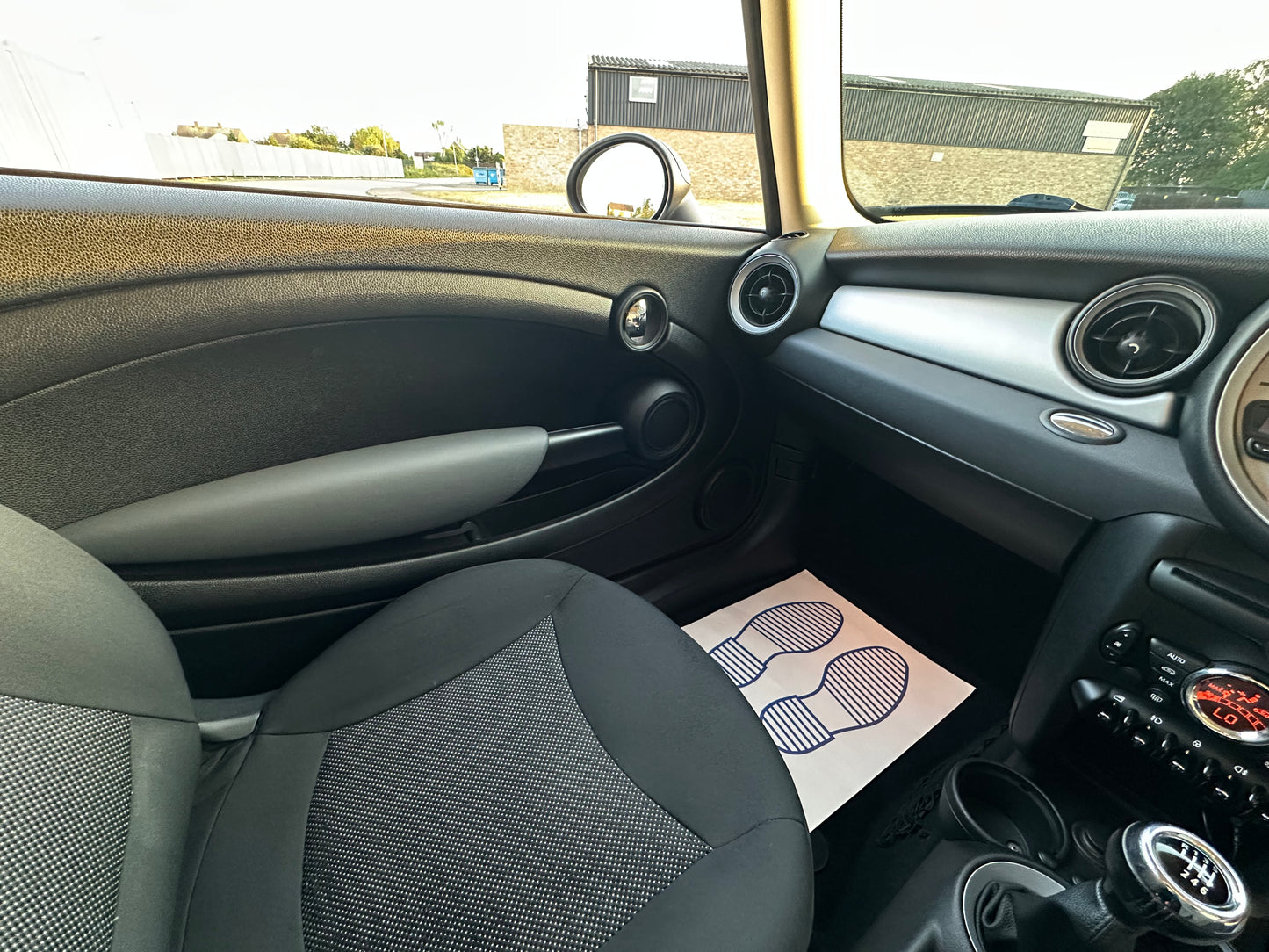 MINI HATCHBACK 1.6 One 3dr