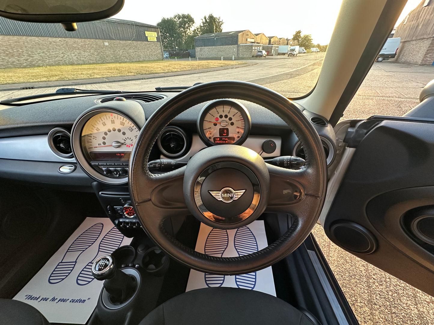 MINI HATCHBACK 1.6 One 3dr