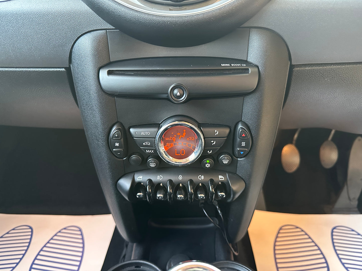 MINI HATCHBACK 1.6 One 3dr