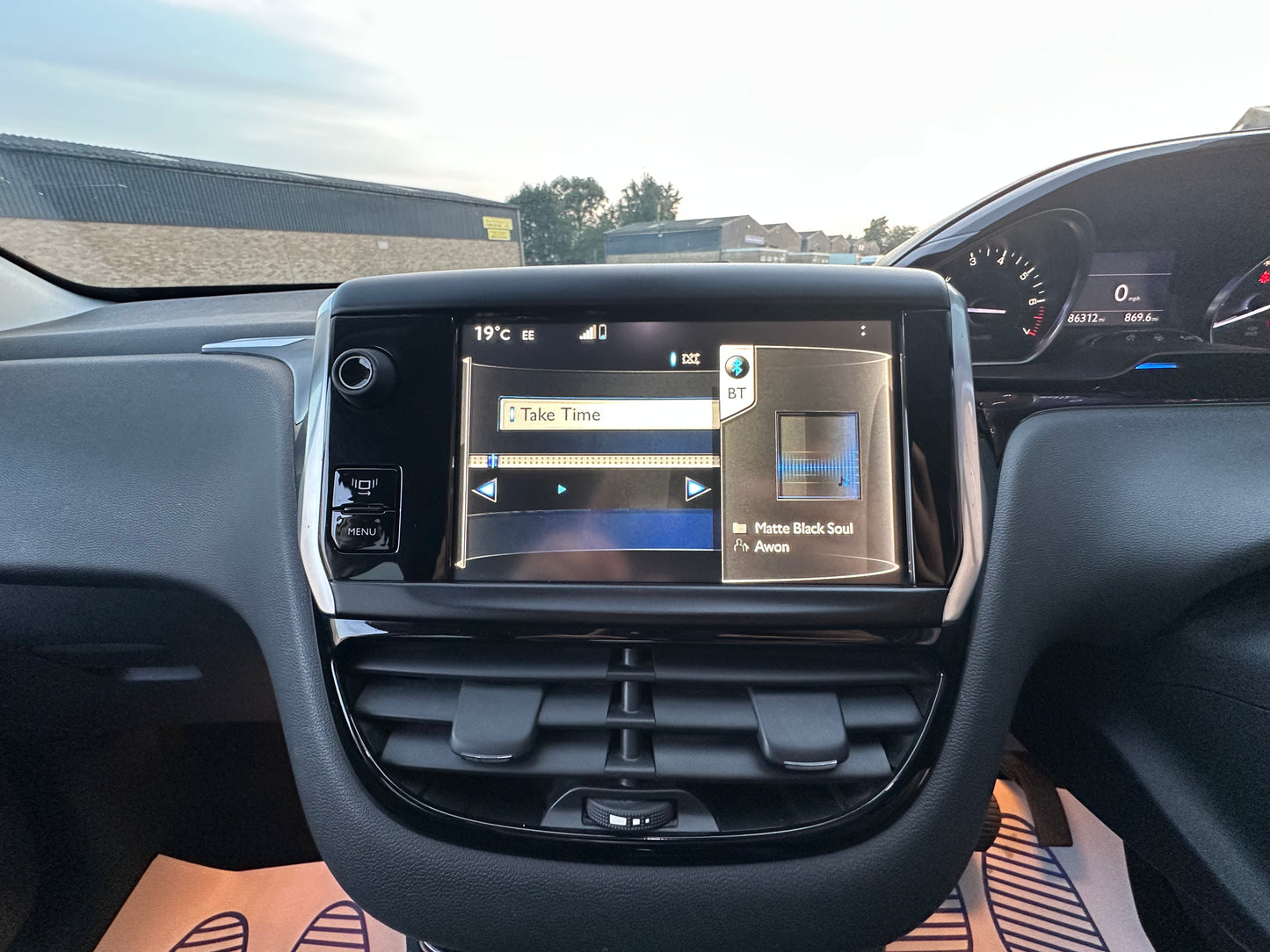 PEUGEOT 208 1.2 VTi Allure 5dr