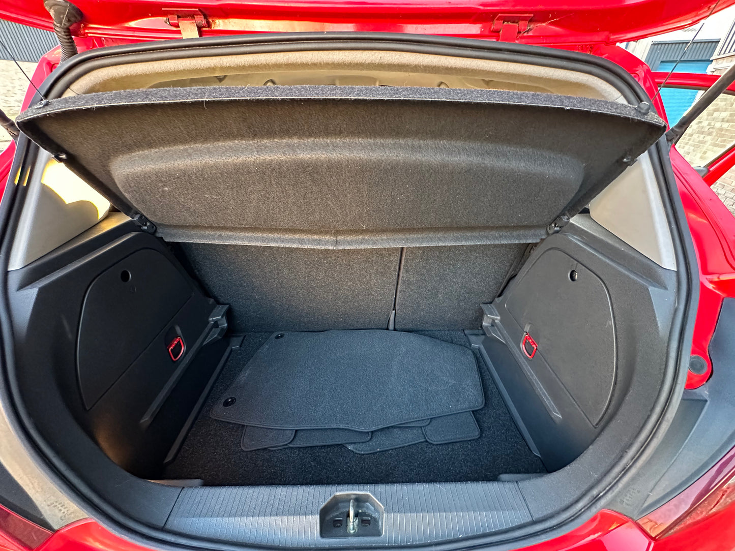 VAUXHALL CORSA 1.2i 16V [85] SE 5dr