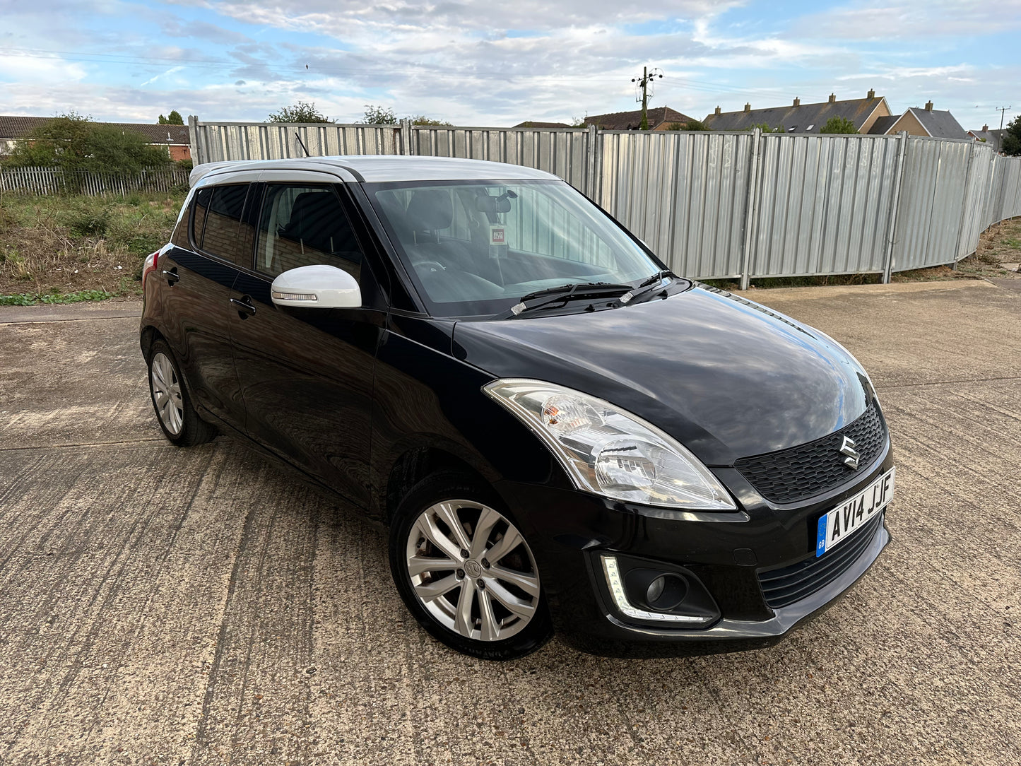 SUZUKI SWIFT 1.2 SZ-L 5dr