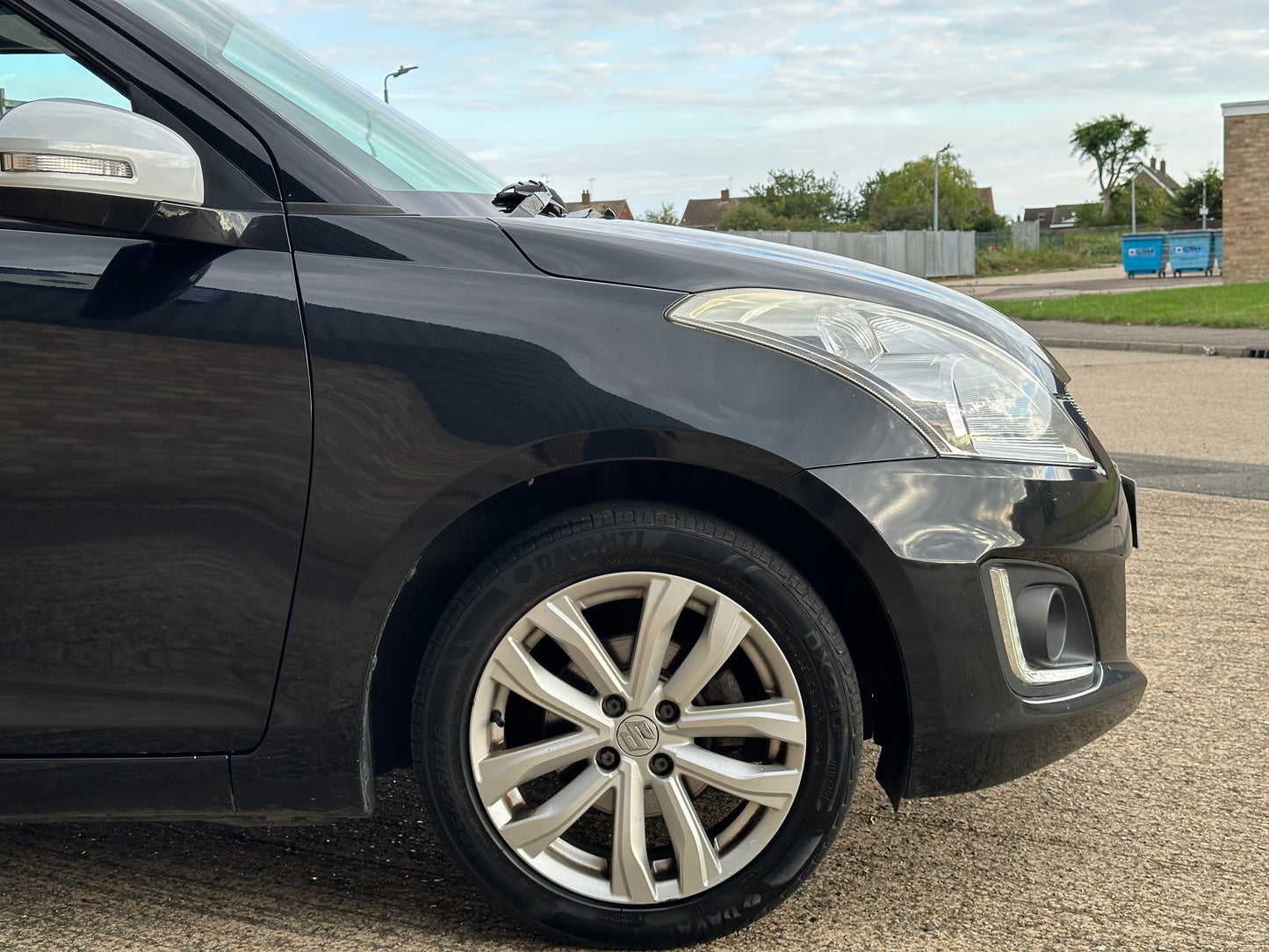 SUZUKI SWIFT 1.2 SZ-L 5dr