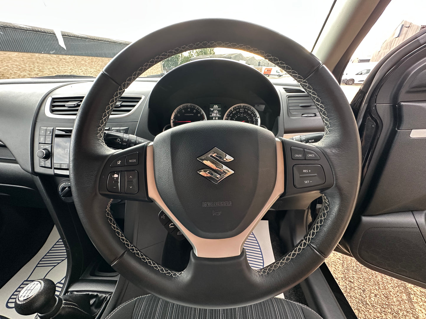 SUZUKI SWIFT 1.2 SZ-L 5dr