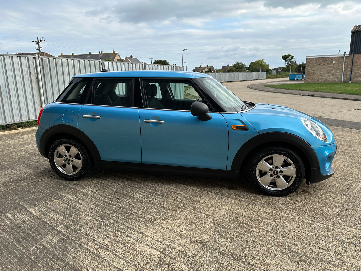 MINI HATCHBACK 1.2 One 5dr