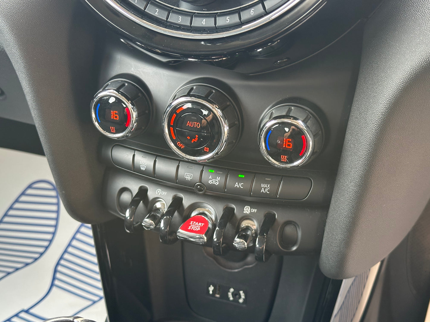 MINI HATCHBACK 1.2 One 5dr