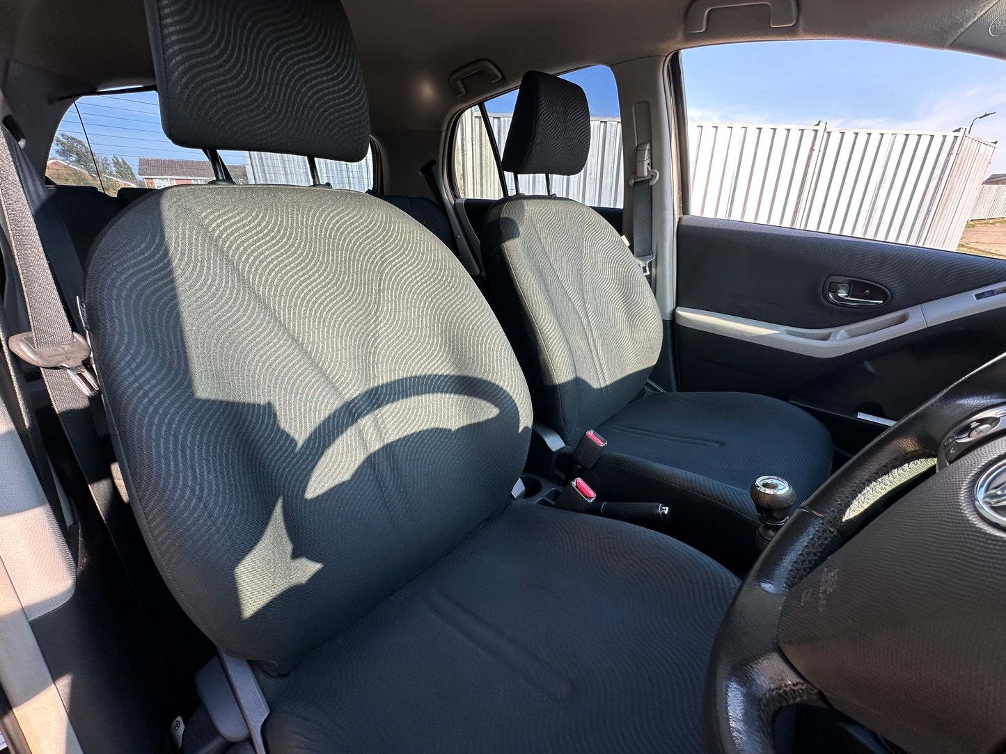 TOYOTA YARIS 1.33 VVT-i T Spirit 5dr